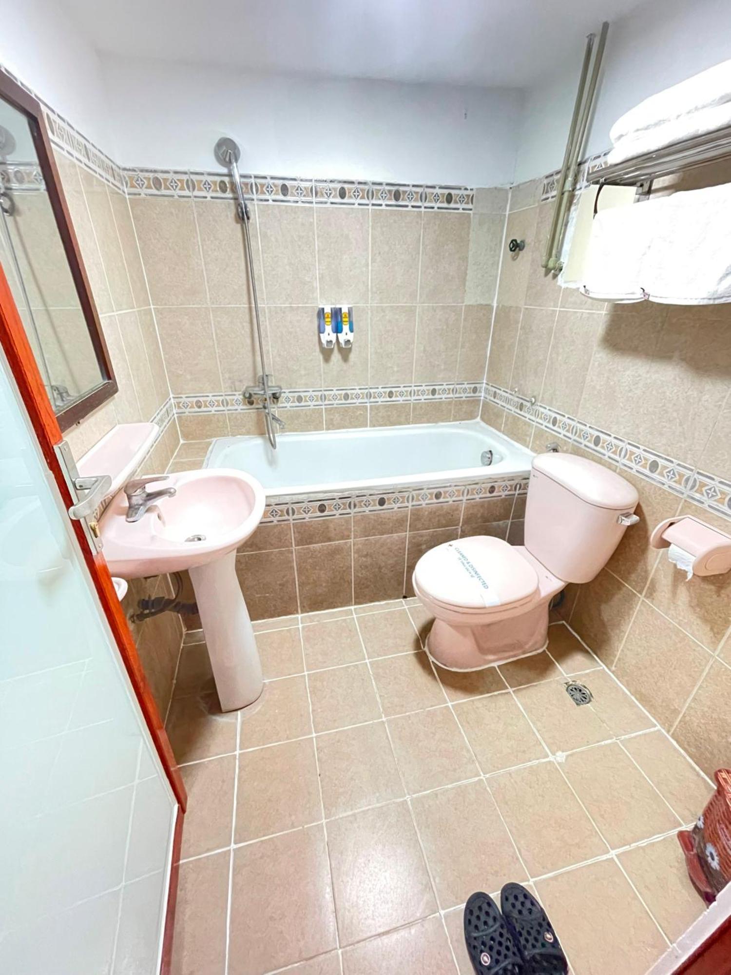 Nhat Tan Hotel Hanoi Zewnętrze zdjęcie