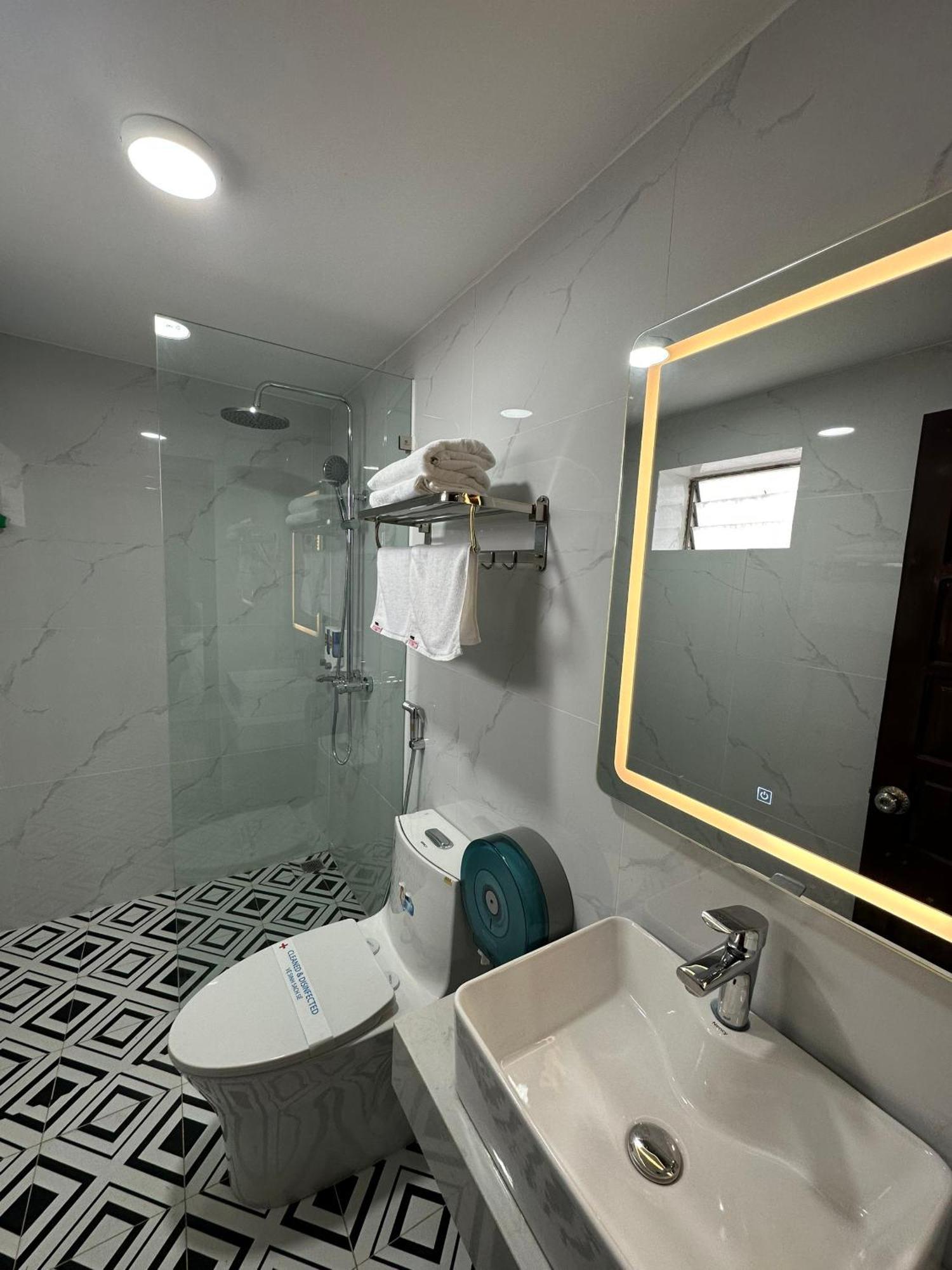 Nhat Tan Hotel Hanoi Zewnętrze zdjęcie